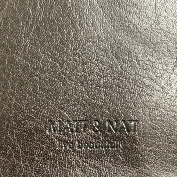 Matt & Nat Vegan shoulder bag - Picture 2 of 6
